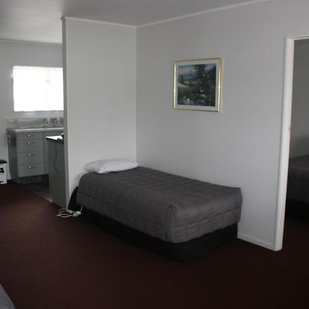 Burgundy Rose Motel Whangarei Eksteriør bilde