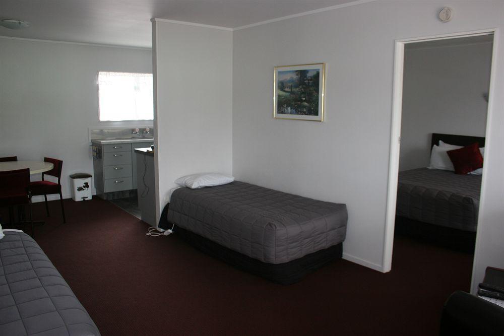 Burgundy Rose Motel Whangarei Eksteriør bilde